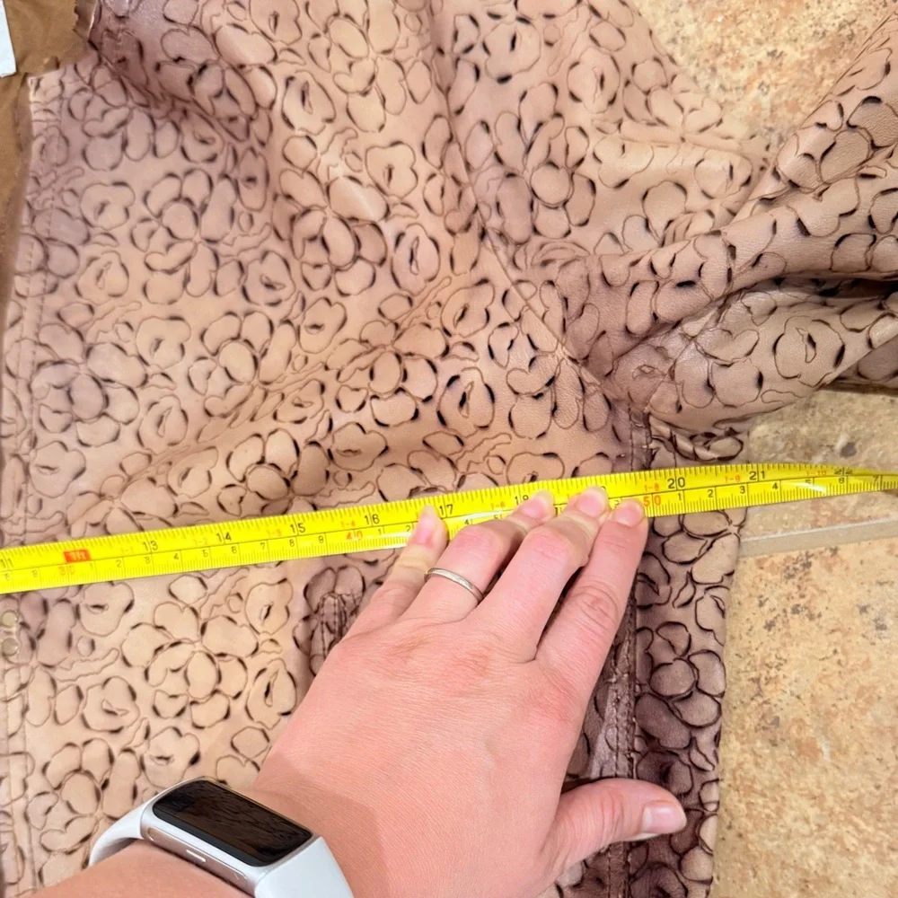 Scully Ladies Laser Cut Leather Coat Large L Tan Mid Length Fall Boho Luxury - Picture 9 of 11